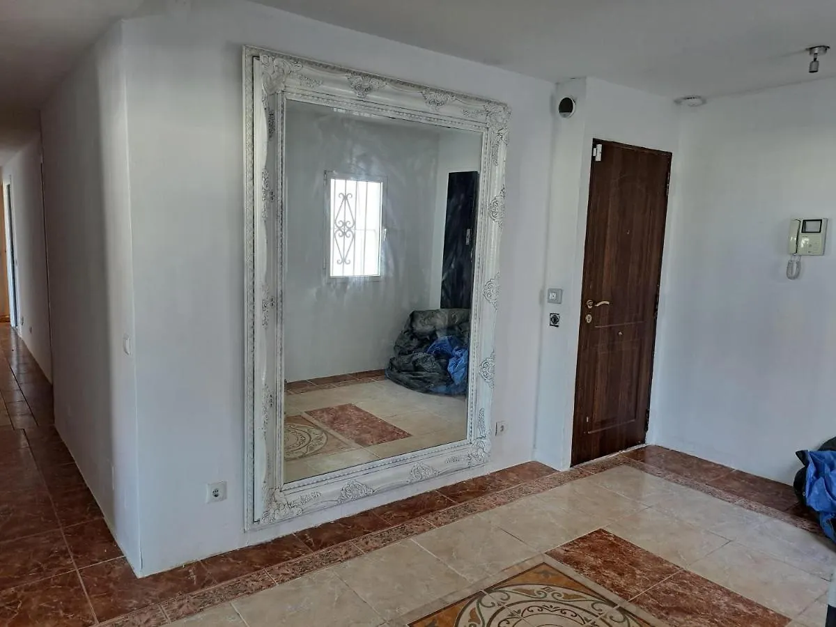 Suite Privado 1A Linea Puerto Banus. Atico Enorme, Vistas Increibles Marbella Pensjonat