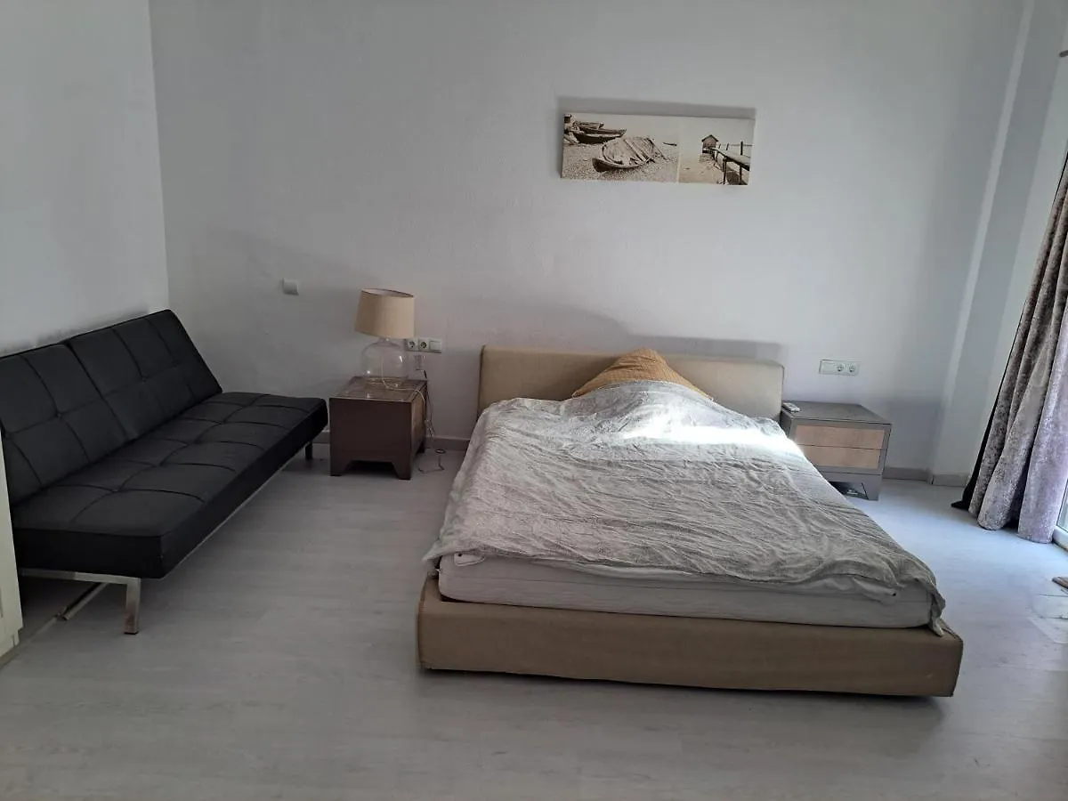 Suite Privado 1A Linea Puerto Banus. Atico Enorme, Vistas Increibles Marbella